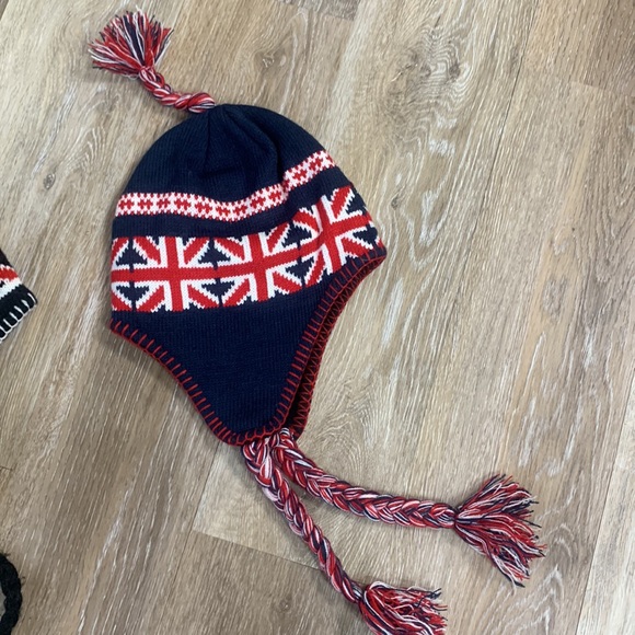 Winter Wear Union Jack winter hats 2 for 1 buy.  OS one black / one blue unisex - Picture 5 of 10